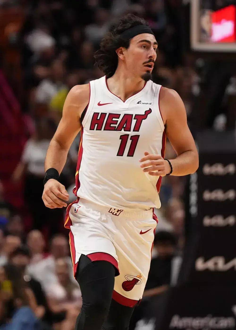 NBA新秀表现抢眼获得赛季最佳