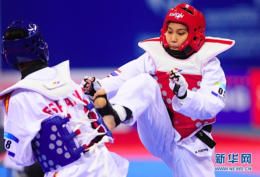 西班牙选手突破困境夺得铜牌 西班牙选手突破困境夺得铜牌