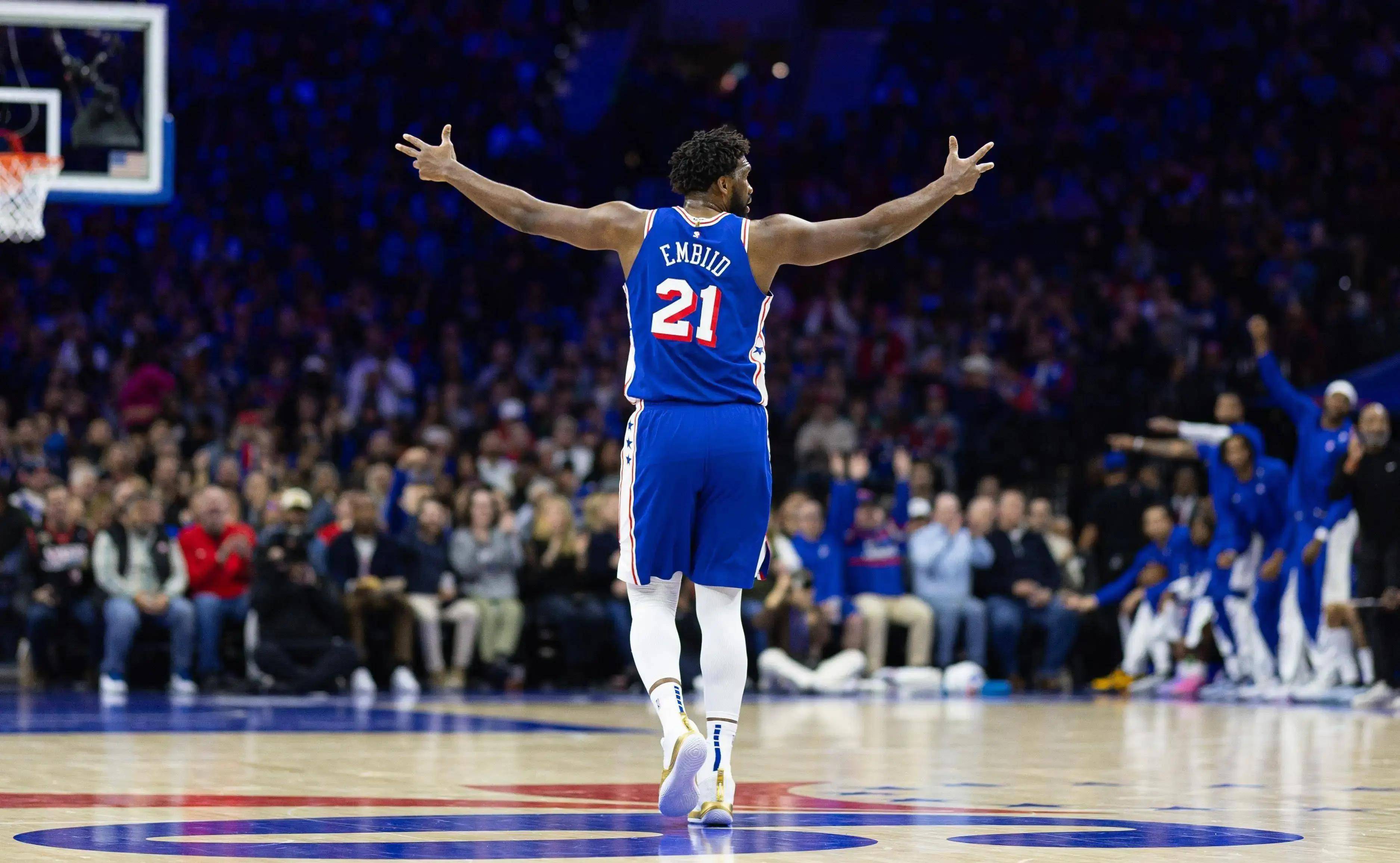 76人鏖战尼日利亚男篮,恩比德打破历史纪录的简单介绍 76人鏖战尼日利亚男篮,恩比德打破历史纪录的简单介绍