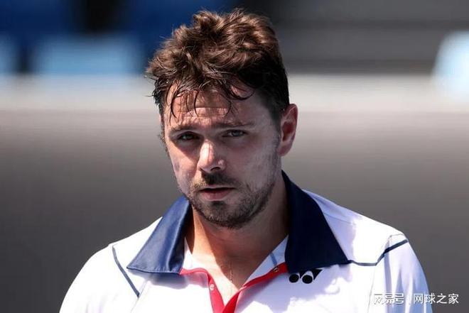 关于美国网球队鏖战英国网球队，瓦林卡爆发神勇的信息