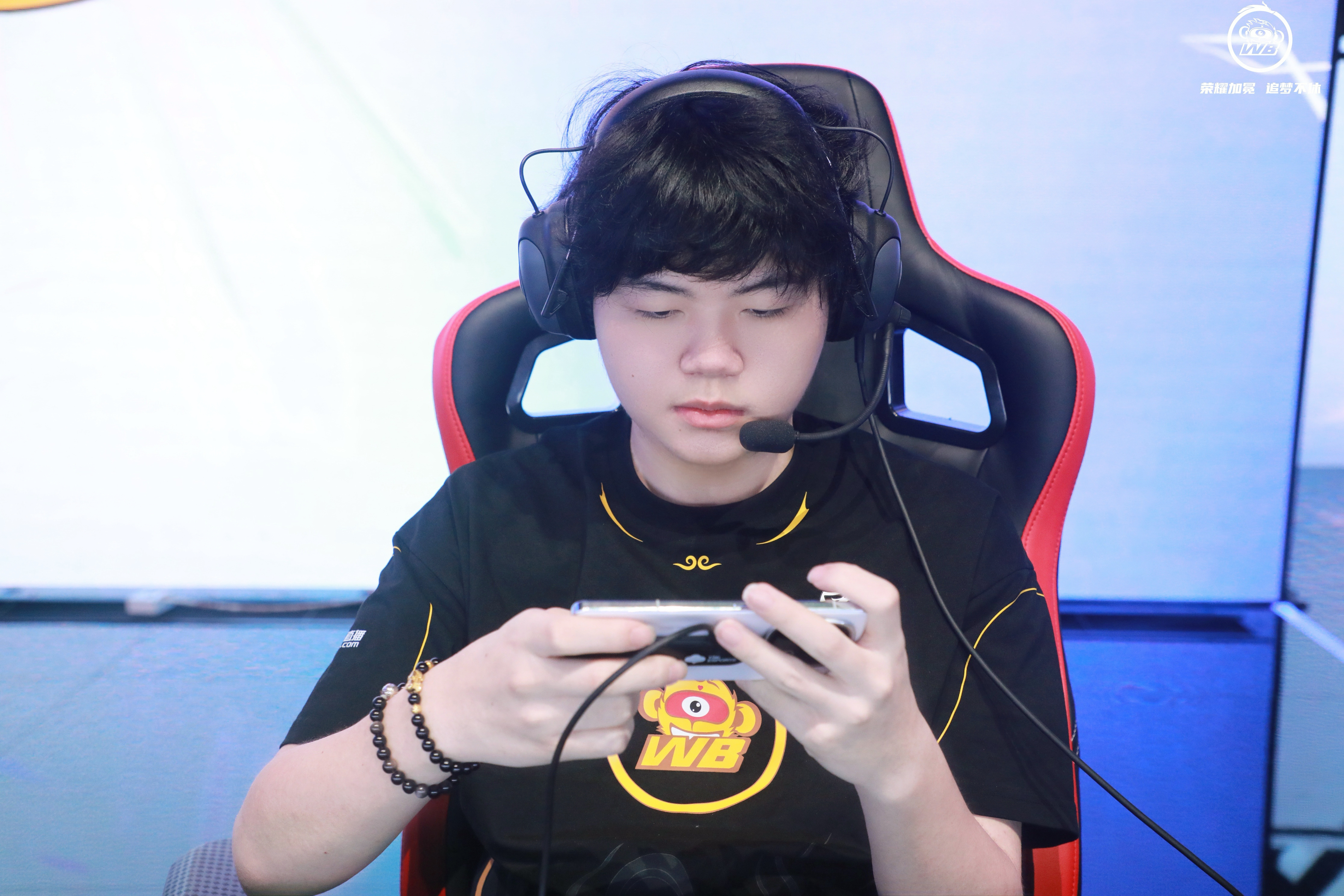 BDS强势WBG,Uzi关键制胜的简单介绍 BDS强势WBG,Uzi关键制胜的简单介绍