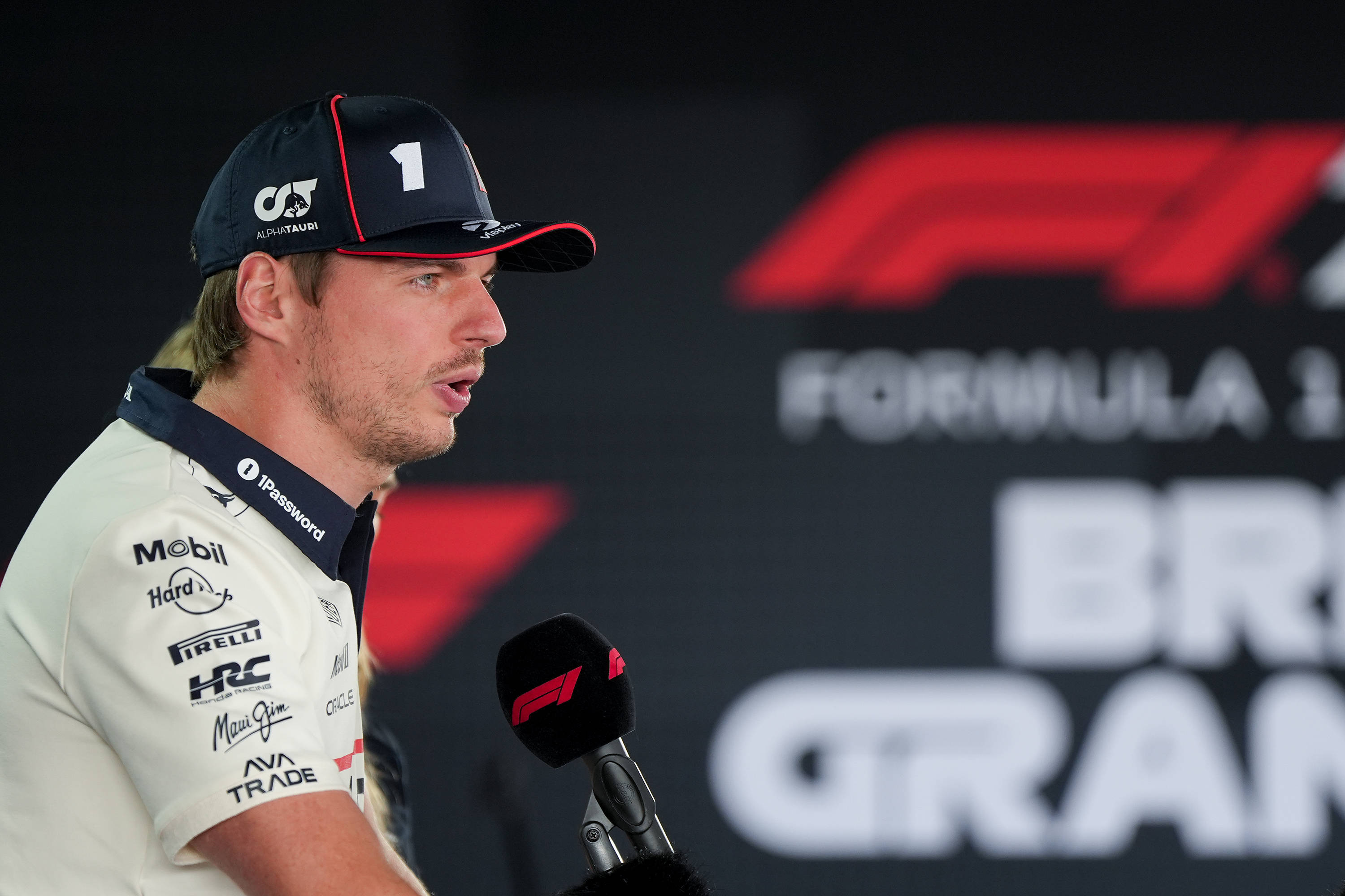 哈斯车队绝杀梅赛德斯,维斯塔潘高光表现 哈斯车队绝杀梅赛德斯,维斯塔潘高光表现