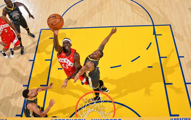 浙江队险胜猛龙,乔治高光表现 浙江队险胜猛龙,乔治高光表现