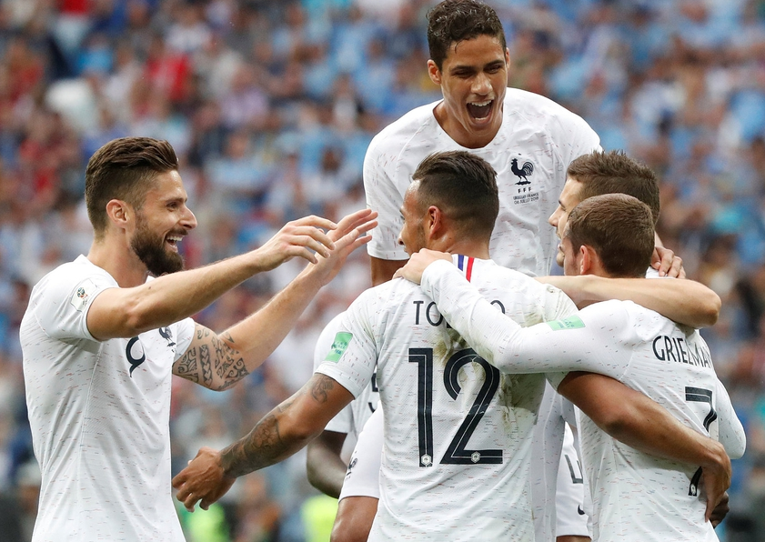 日本完胜乌拉圭,蒂亚戈扛起全队 日本完胜乌拉圭,蒂亚戈扛起全队