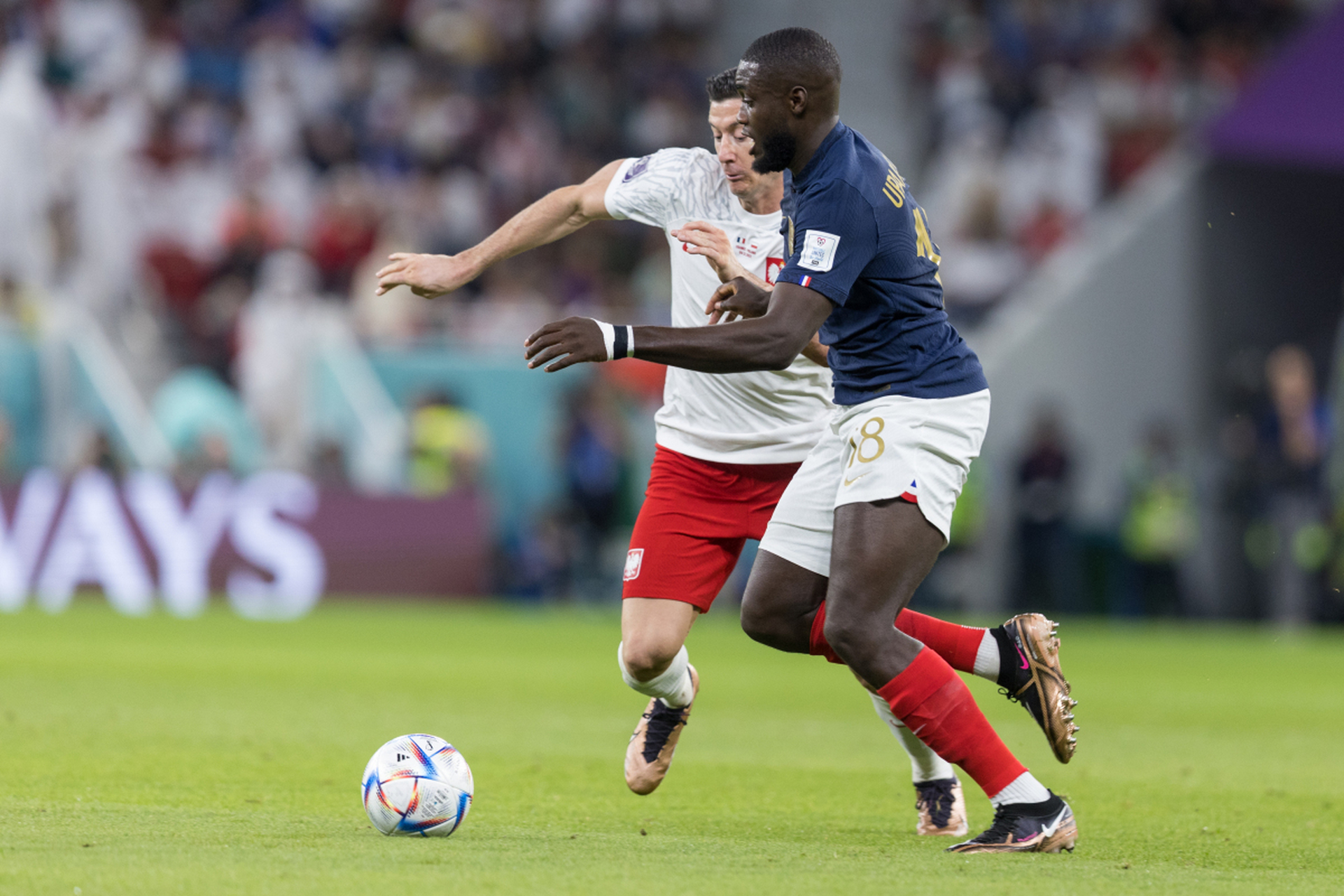 波兰队横扫法国队，波尔点燃赛场